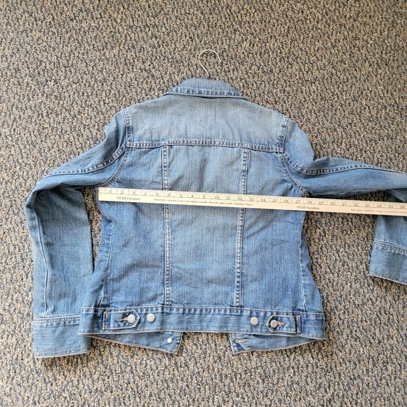 NWOT Old Navy Vintage Style Jean Jacket Size Medium Great Details! - Picture 12 of 13